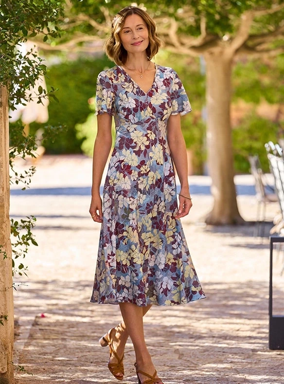 Robe fleurie dansante