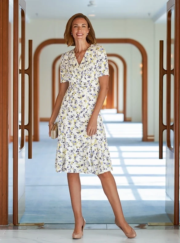 Élégante robe d'après-midi